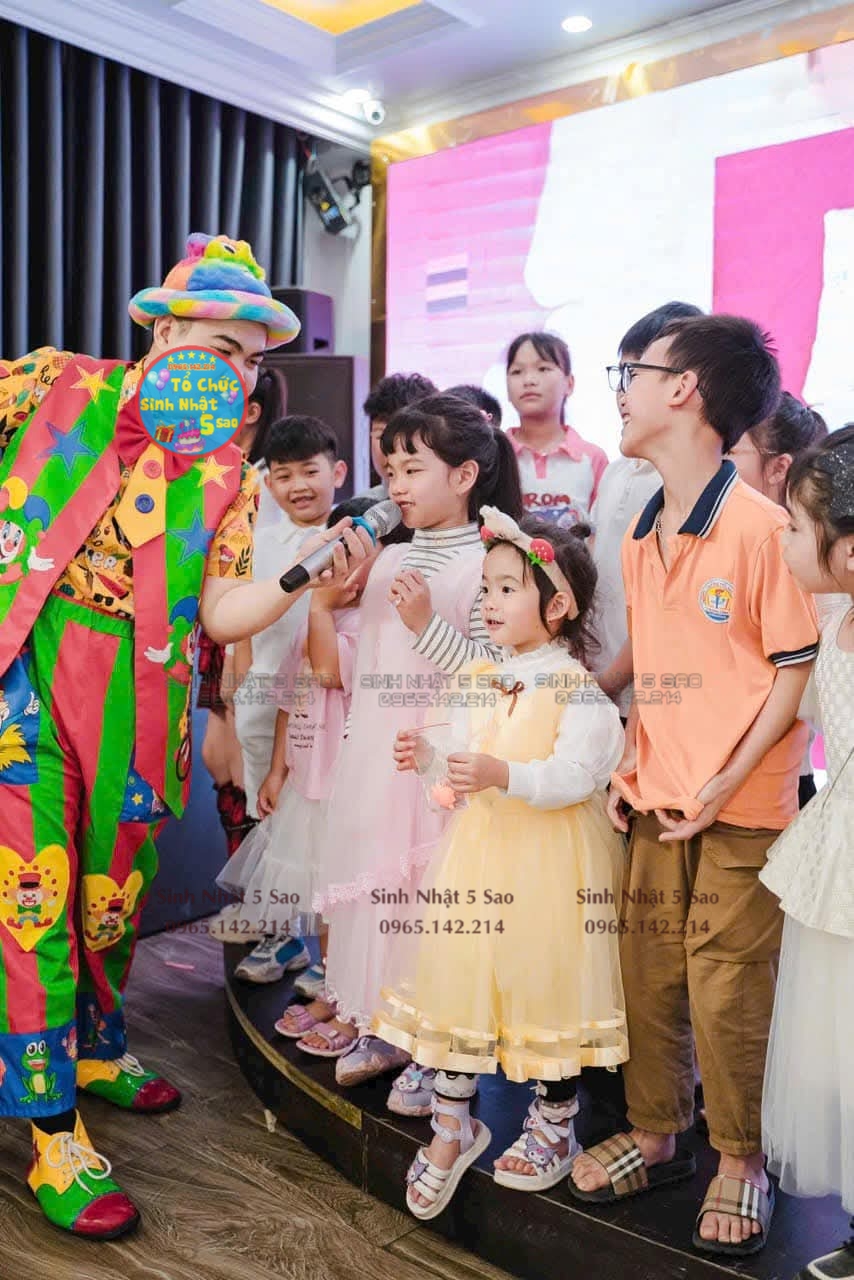 thuê chú hề ảo thuật